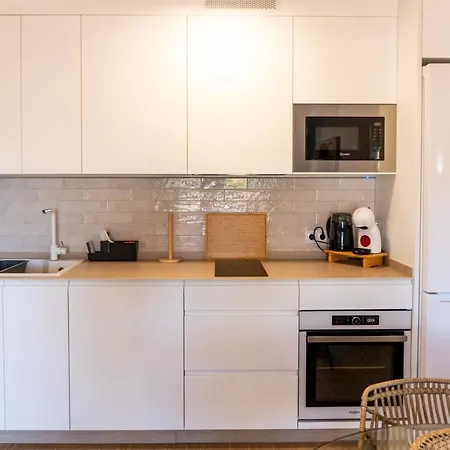 Puebla Aida - Cozy Renovated Ground Floor Apartment *